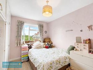 Bedroom- click for photo gallery